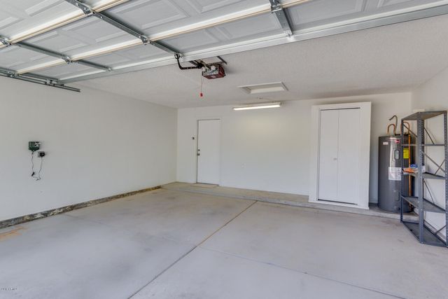 5237 W JUPITER Way N, Chandler, AZ 85226