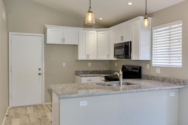5237 W JUPITER Way N, Chandler, AZ 85226