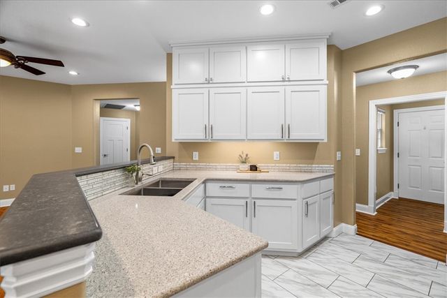 50 Kent Drive, Bella Vista, AR 72714