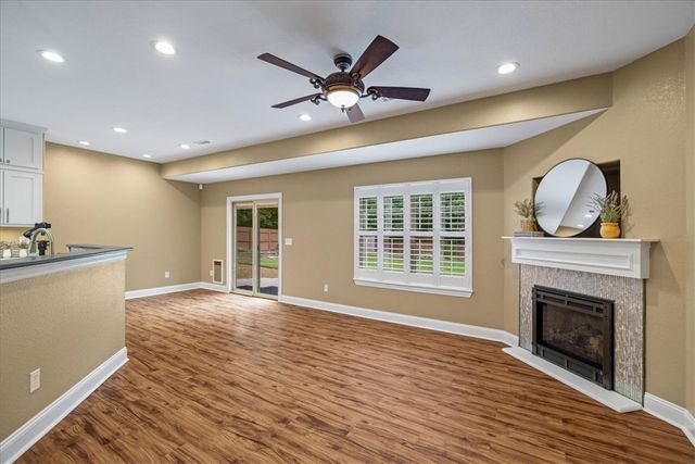 50 Kent Drive, Bella Vista, AR 72714