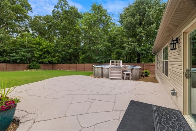 50 Kent Drive, Bella Vista, AR 72714