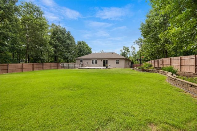 50 Kent Drive, Bella Vista, AR 72714
