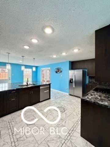 417 Legacy Boulevard, Greenwood, IN 46143