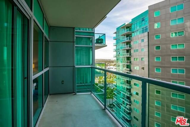 13700 Marina Pointe Drive 1526, Venice, CA 90292