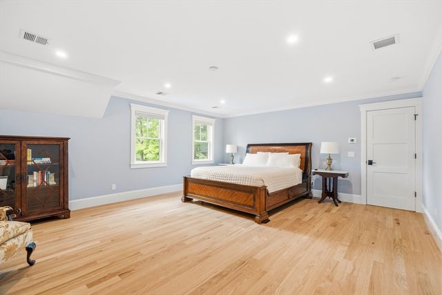 4 Whitcomb Street, Natick, MA 01760