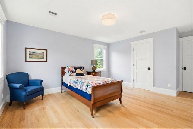 4 Whitcomb Street, Natick, MA 01760