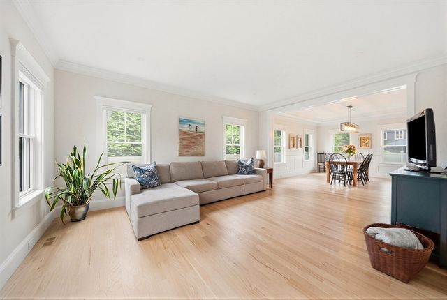 4 Whitcomb Street, Natick, MA 01760