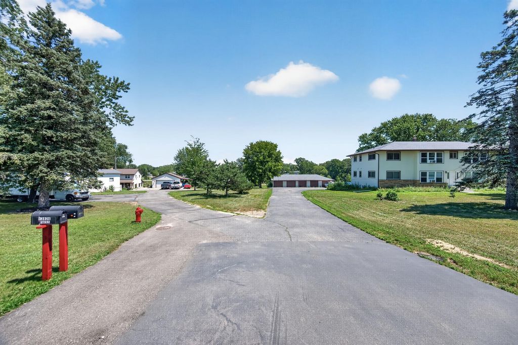 13836 S Robert Trail, Rosemount, MN 55068 — exterior