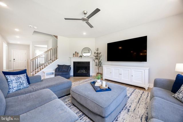 1038 ARTHUR DR, Souderton, PA 18964
