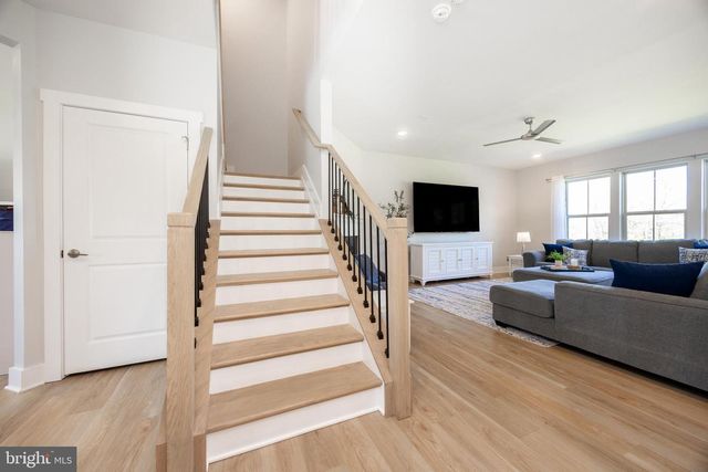 1038 ARTHUR DR, Souderton, PA 18964