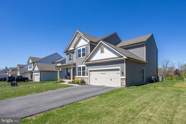 1038 ARTHUR DR, Souderton, PA 18964