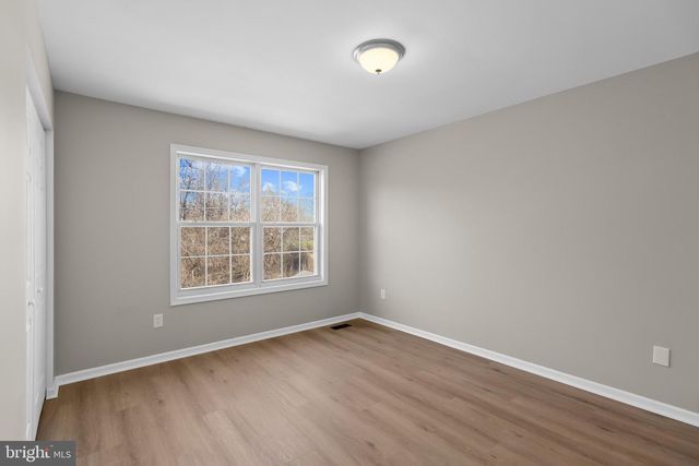 8 BASTILLE LOOP, Newark, DE 19702