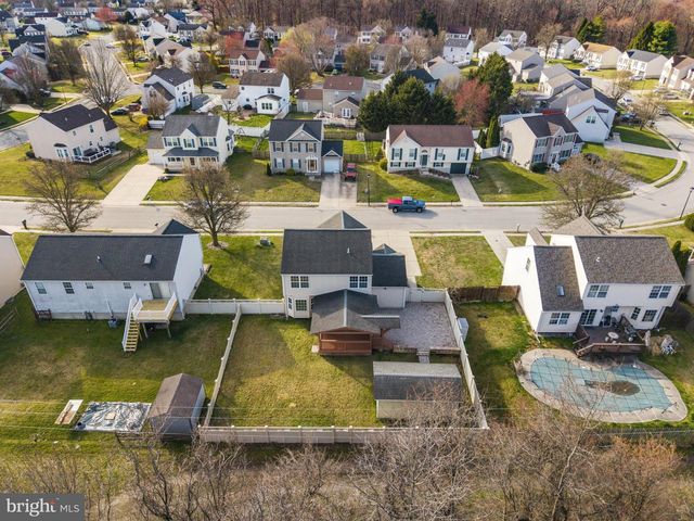 8 BASTILLE LOOP, Newark, DE 19702