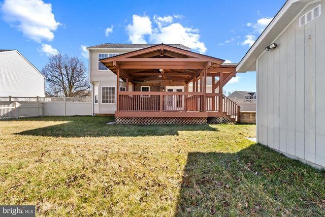 8 BASTILLE LOOP, Newark, DE 19702