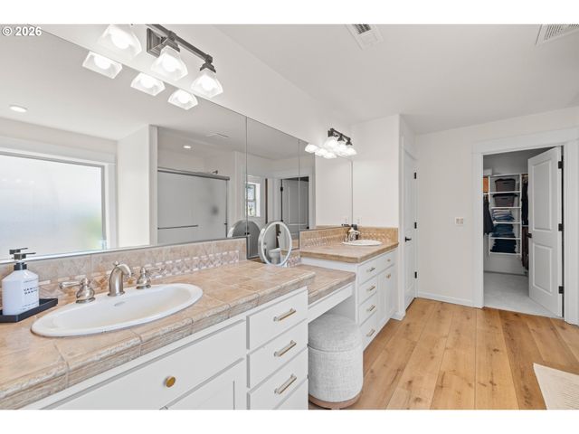 14434 Sw CHARDONNAY Ave, Portland, OR 97224