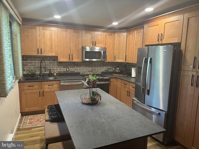 161 GOLF CLUB DRIVE, Langhorne, PA 19047