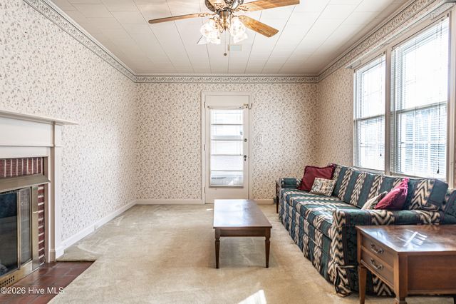 908 Jefferson Street, Hamlet, NC 28345