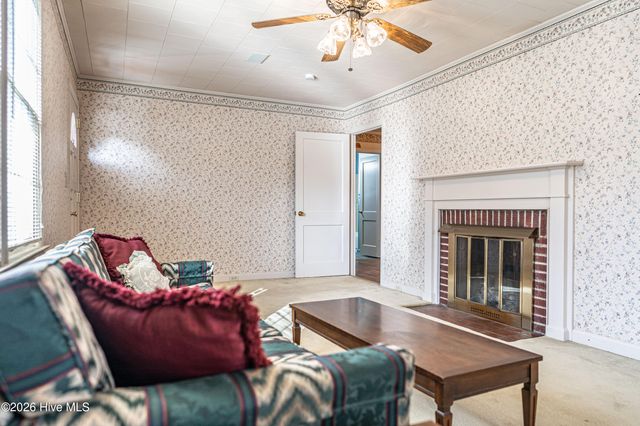 908 Jefferson Street, Hamlet, NC 28345