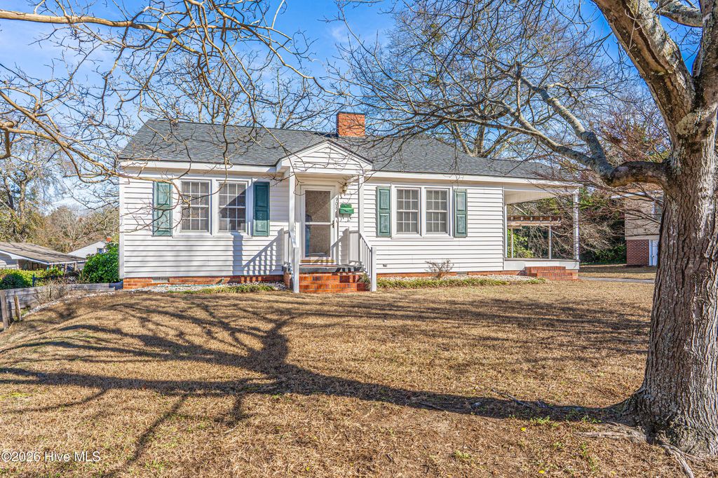 908 Jefferson Street, Hamlet, NC 28345