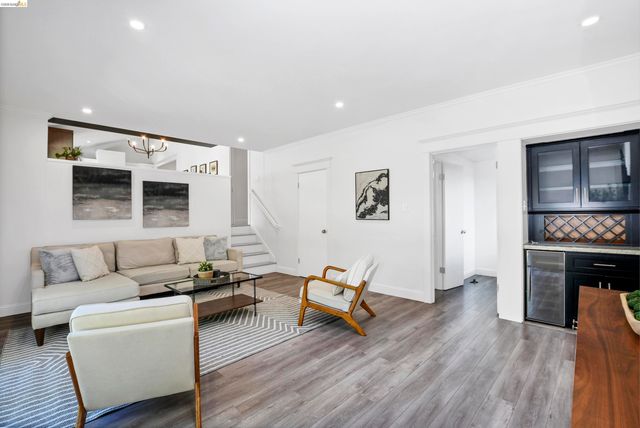 2622 Breton Pl, Walnut Creek, CA 94598