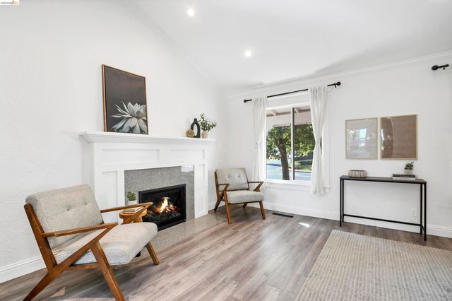 2622 Breton Pl, Walnut Creek, CA 94598