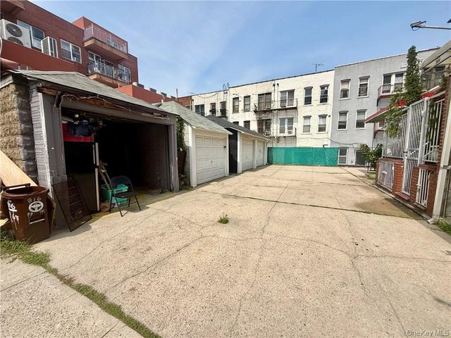 816 53rd Street, Brooklyn, NY 11220