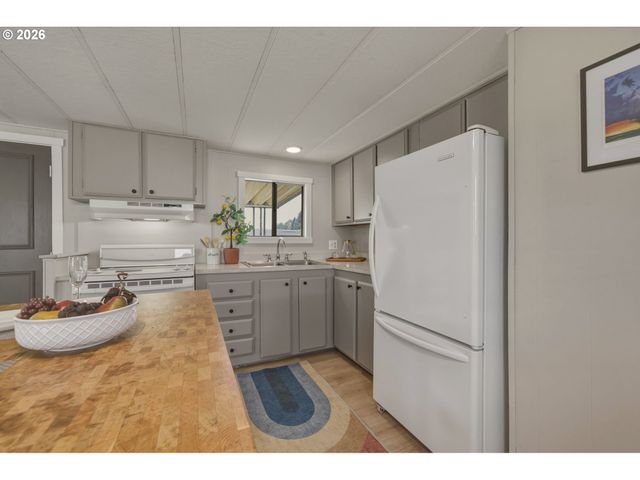 1709 Ne 78TH St 101, Vancouver, WA 98665