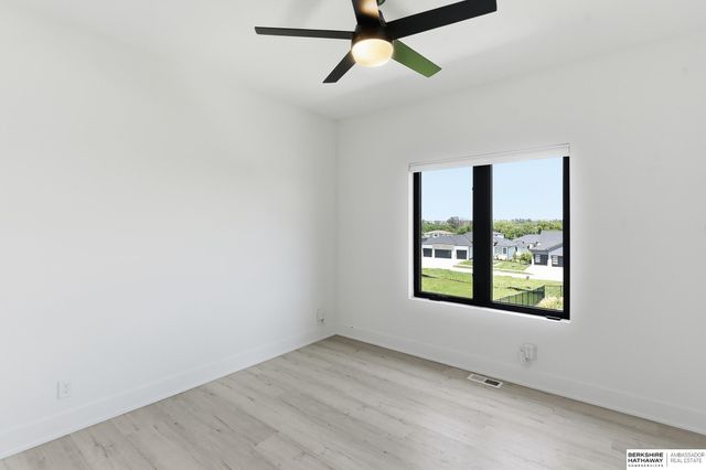 19002 Acorn Drive, Gretna, NE 68028