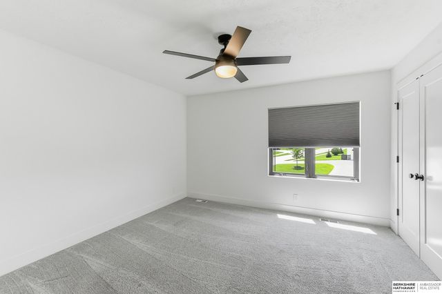 19002 Acorn Drive, Gretna, NE 68028