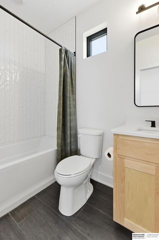 19002 Acorn Drive, Gretna, NE 68028