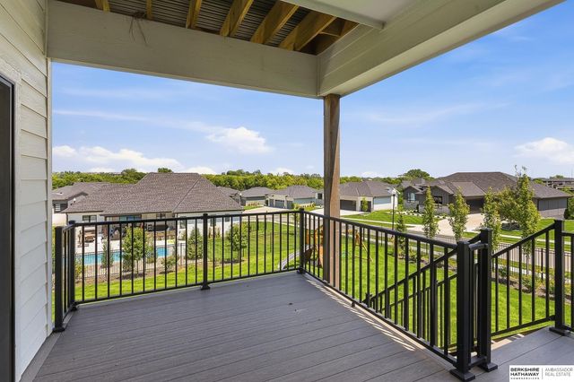 19002 Acorn Drive, Gretna, NE 68028