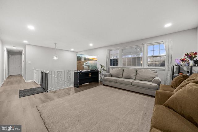 8304 ALLENTOWN RD, Fort Washington, MD 20744