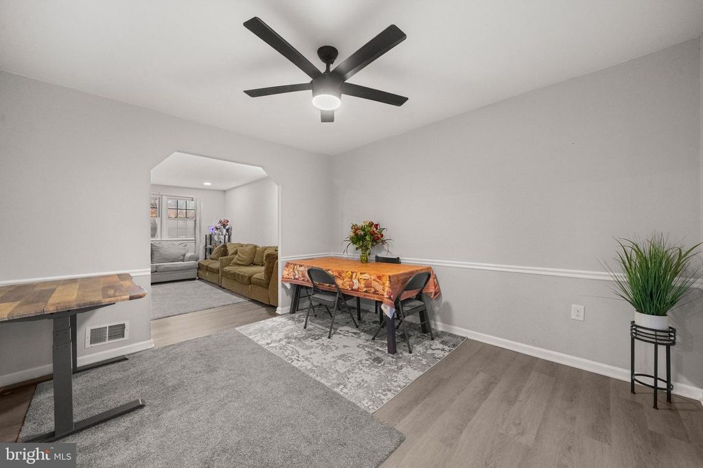 Image 17 of property listing at 8304 ALLENTOWN RD, Fort Washington, MD 20744