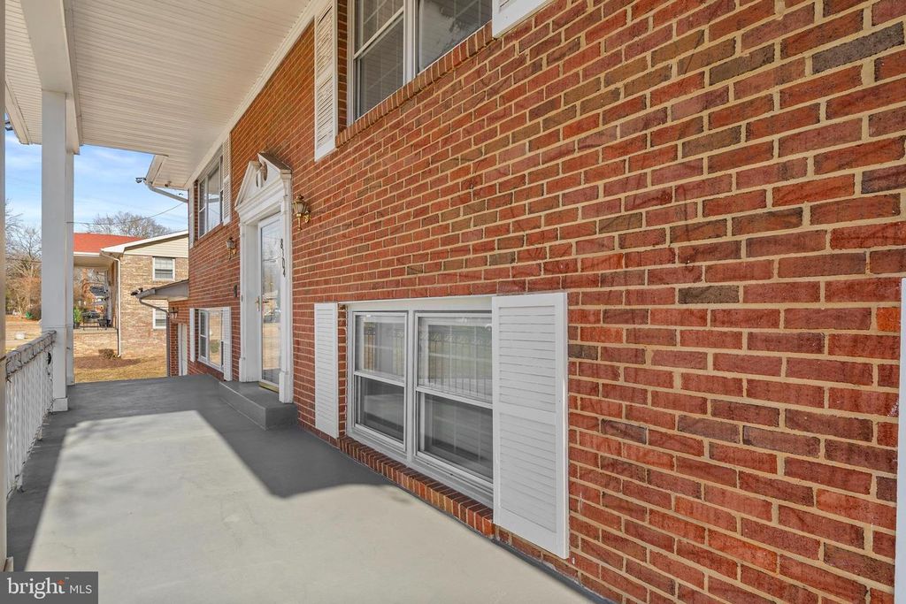 Image 5 of property listing at 8304 ALLENTOWN RD, Fort Washington, MD 20744