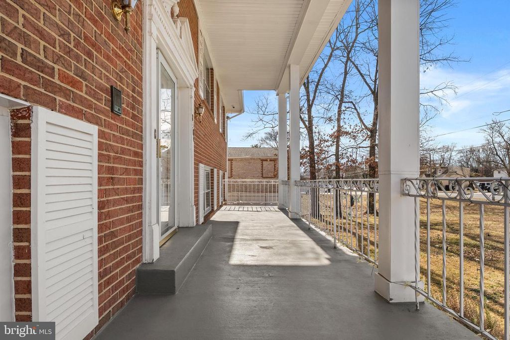 Image 6 of property listing at 8304 ALLENTOWN RD, Fort Washington, MD 20744