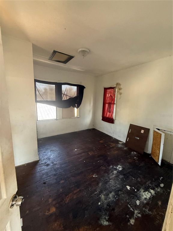 Image 21 of property listing at 2922 N 12TH STREET, Tampa, FL 33605