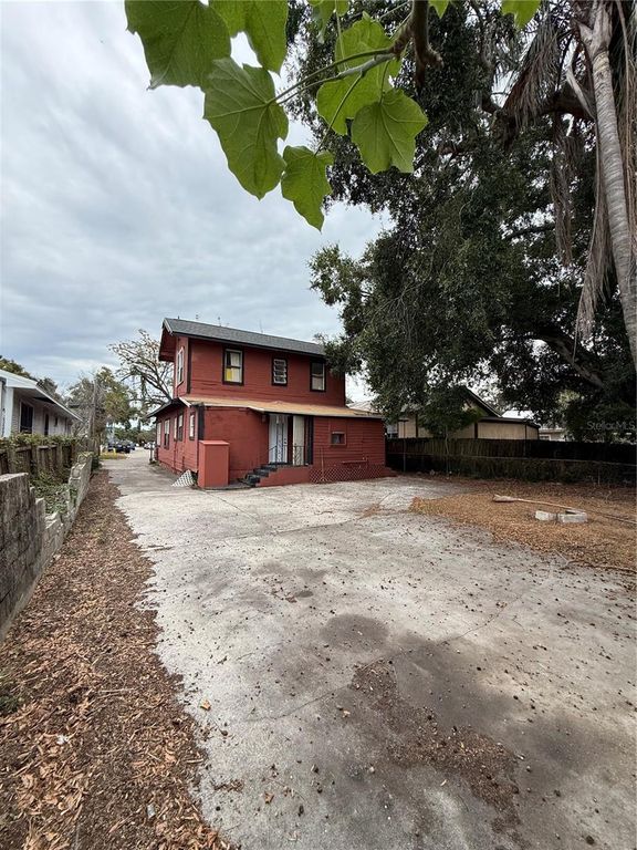 Image 27 of property listing at 2922 N 12TH STREET, Tampa, FL 33605