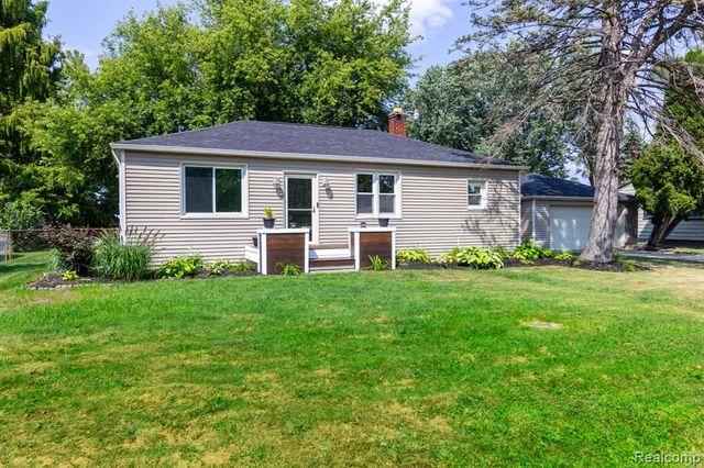 5555 Botsford Avenue, Sterling Heights, MI 48310