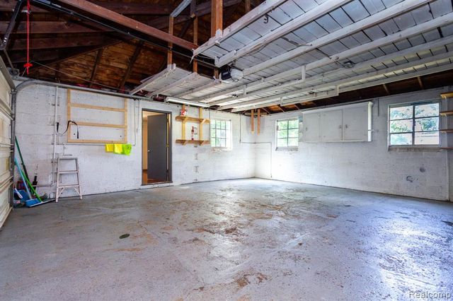 5555 Botsford Avenue, Sterling Heights, MI 48310