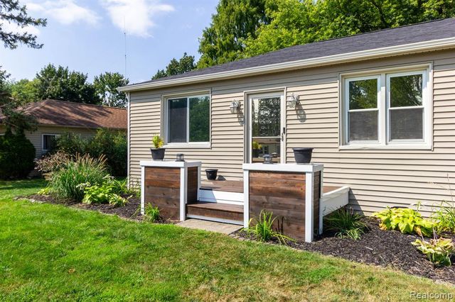 5555 Botsford Avenue, Sterling Heights, MI 48310