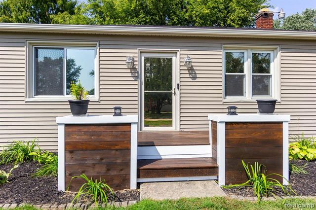 5555 Botsford Avenue, Sterling Heights, MI 48310
