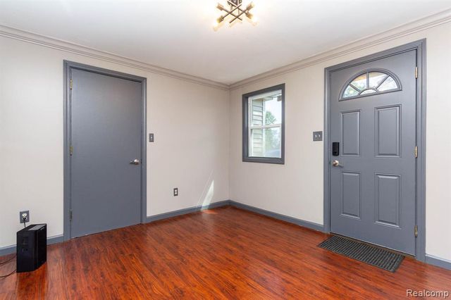 5555 Botsford Avenue, Sterling Heights, MI 48310
