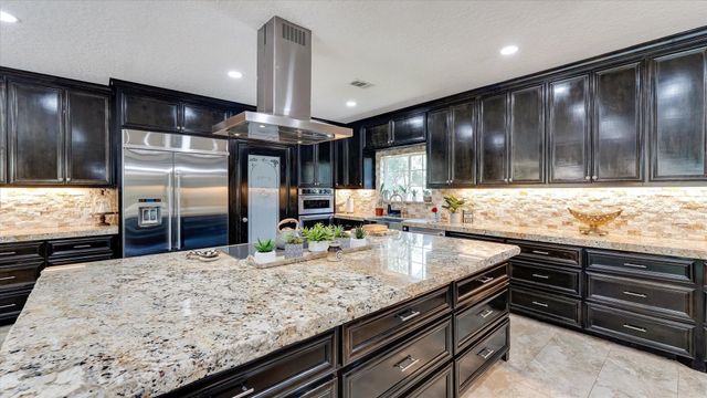 65 County Road 2209 N, Cleveland, TX 77327