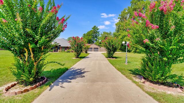 65 County Road 2209 N, Cleveland, TX 77327