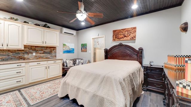 65 County Road 2209 N, Cleveland, TX 77327