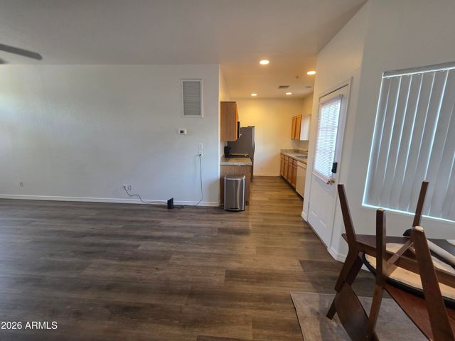 2016 S HAMMOND Drive 109, Tempe, AZ 85282