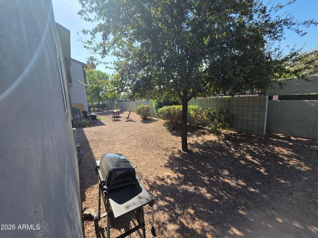 2016 S HAMMOND Drive 109, Tempe, AZ 85282