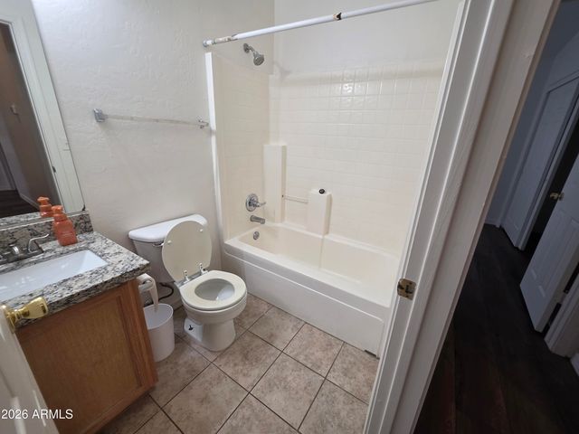 2016 S HAMMOND Drive 109, Tempe, AZ 85282