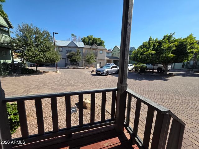 2016 S HAMMOND Drive 109, Tempe, AZ 85282