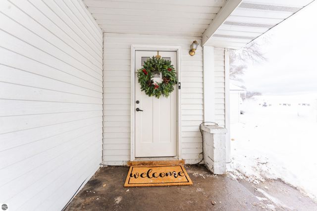 2526 Lake Ann Road, Interlochen, MI 49643